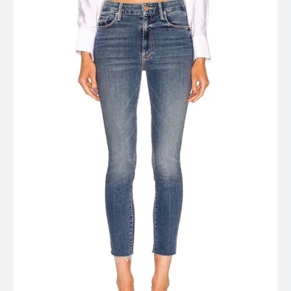 Mother High Waisted Looker Ankle Fray Walking On Coals